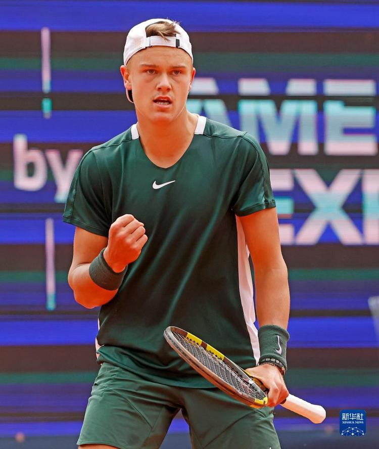 顽强作风 顽强作风