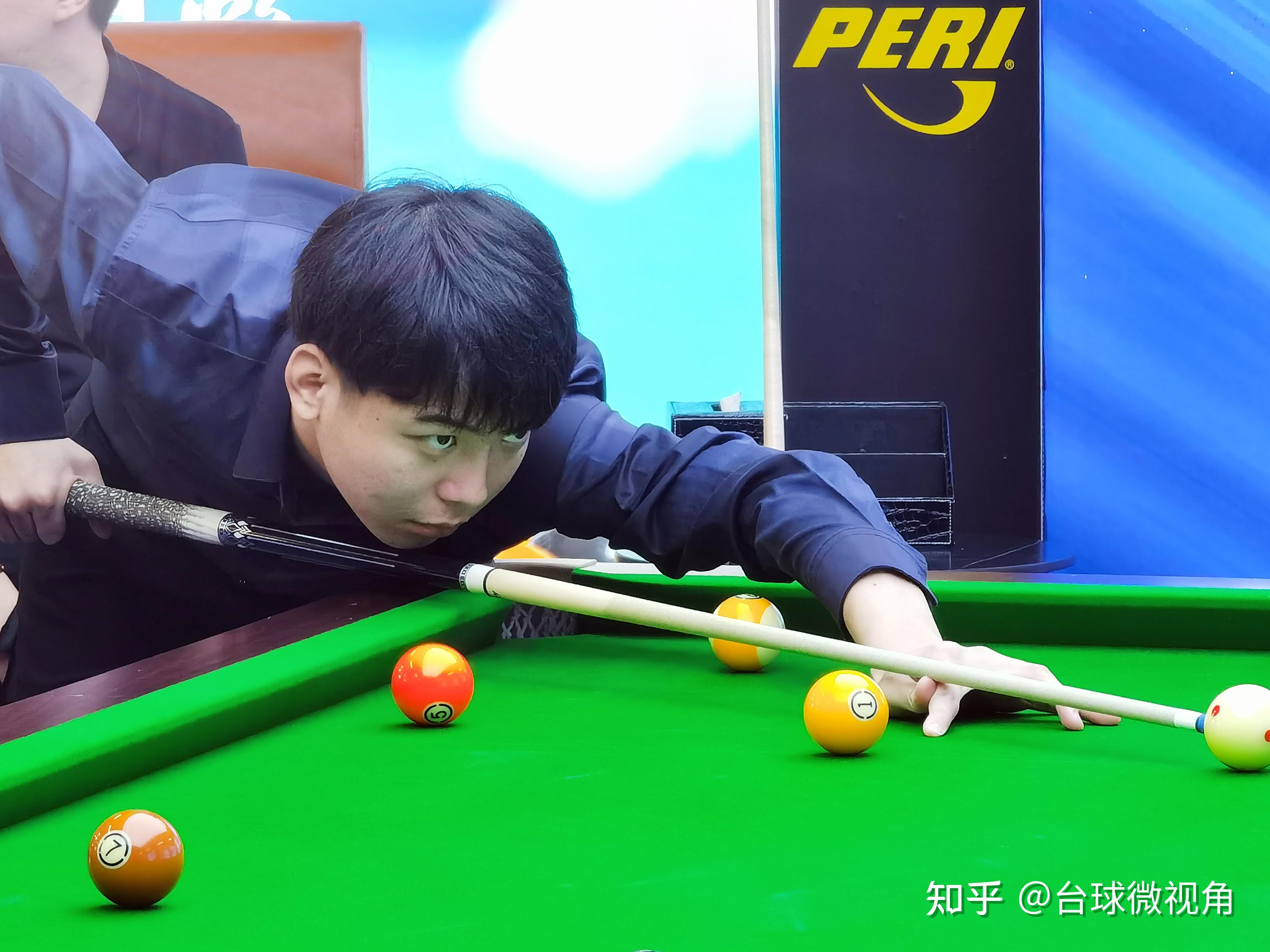 场崭露头角 场崭露头角